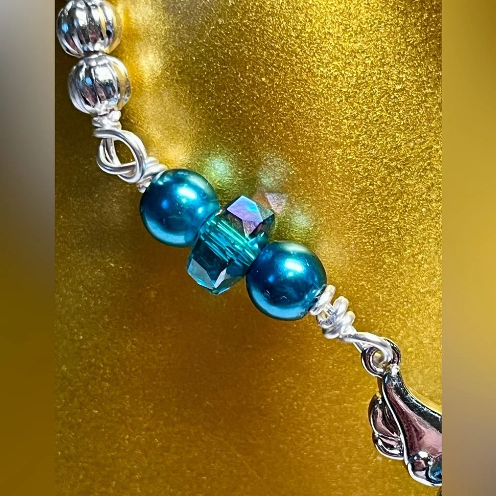 Beautiful beaded necklace -bi coloured heart in sterling - Picture 5 of 12